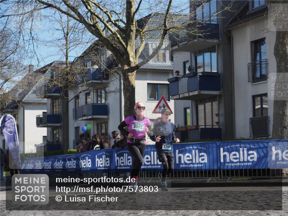 06.04.2025 - 44. Internationalen Wilhelmsburger Insellauf Luisa Fischer http://msf.ph/oto/7573803 06.04.2025 10:41:50 Ziel 3093, 3744 meine-sportfotos.de