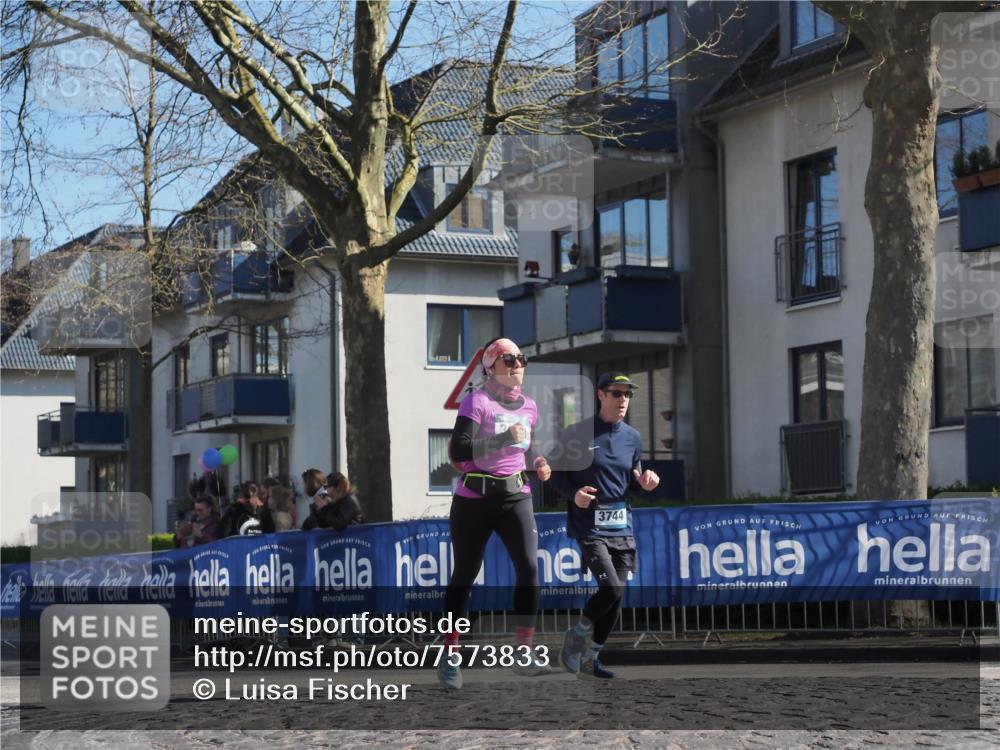 06.04.2025 - 44. Internationalen Wilhelmsburger Insellauf Luisa Fischer http://msf.ph/oto/7573833 06.04.2025 10:41:50 Ziel 3744 meine-sportfotos.de