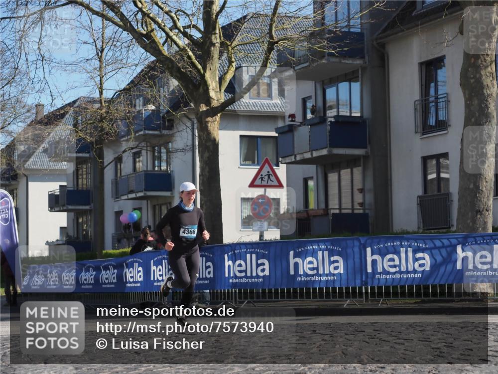 06.04.2025 - 44. Internationalen Wilhelmsburger Insellauf Luisa Fischer http://msf.ph/oto/7573940 06.04.2025 10:41:57 Ziel 4366 meine-sportfotos.de