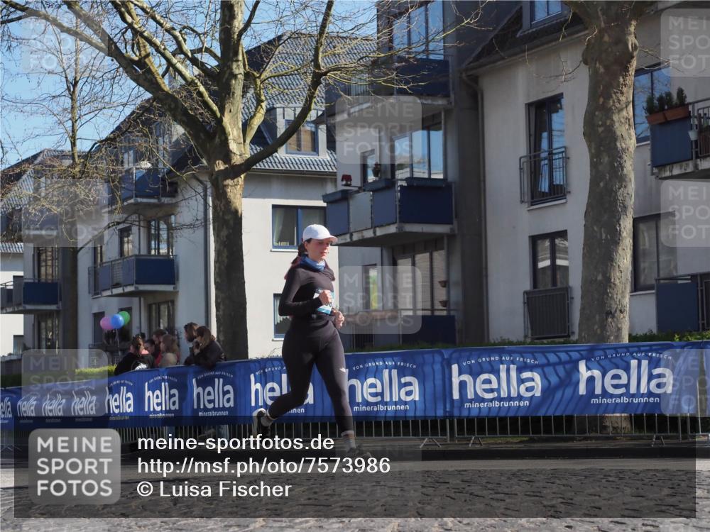 06.04.2025 - 44. Internationalen Wilhelmsburger Insellauf Luisa Fischer http://msf.ph/oto/7573986 06.04.2025 10:41:58 Ziel  meine-sportfotos.de