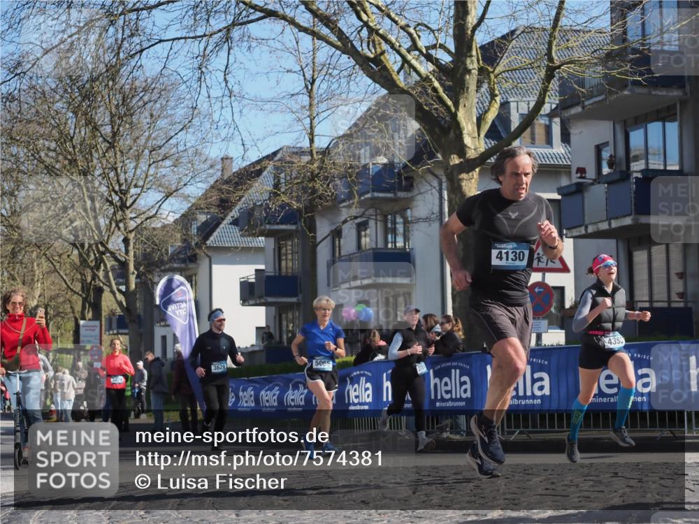 06.04.2025 - 44. Internationalen Wilhelmsburger Insellauf Luisa Fischer http://msf.ph/oto/7574381 06.04.2025 10:42:05 Ziel 3233, 3629, 5065, 4130, 4350 meine-sportfotos.de