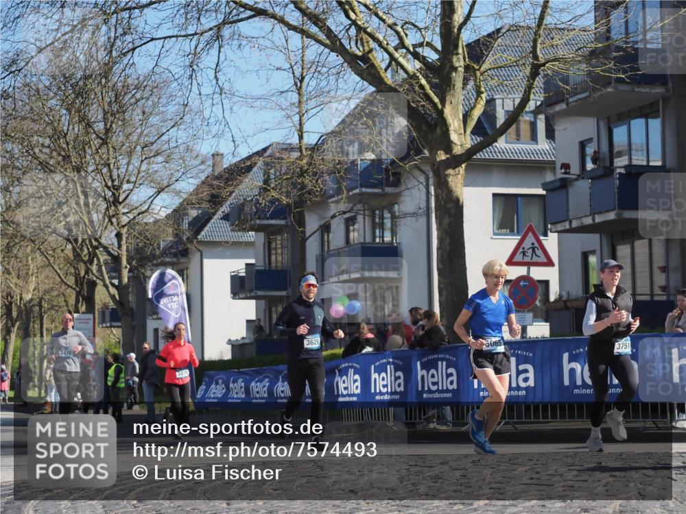 06.04.2025 - 44. Internationalen Wilhelmsburger Insellauf Luisa Fischer http://msf.ph/oto/7574493 06.04.2025 10:42:06 Ziel 3478, 3629, 3238, 5065, 3751 meine-sportfotos.de