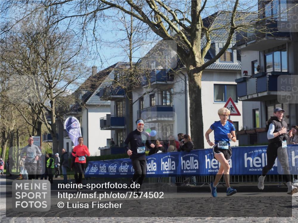 06.04.2025 - 44. Internationalen Wilhelmsburger Insellauf Luisa Fischer http://msf.ph/oto/7574502 06.04.2025 10:42:06 Ziel 3629, 3478, 3238, 5065, 3751 meine-sportfotos.de