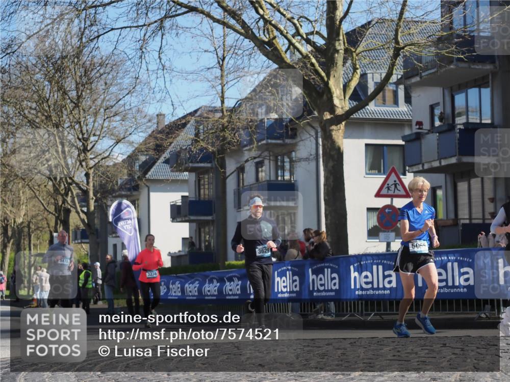 06.04.2025 - 44. Internationalen Wilhelmsburger Insellauf Luisa Fischer http://msf.ph/oto/7574521 06.04.2025 10:42:06 Ziel 3478, 3238, 3629, 5065 meine-sportfotos.de