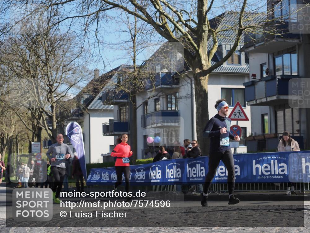 06.04.2025 - 44. Internationalen Wilhelmsburger Insellauf Luisa Fischer http://msf.ph/oto/7574596 06.04.2025 10:42:07 Ziel 3629, 3478, 3238 meine-sportfotos.de