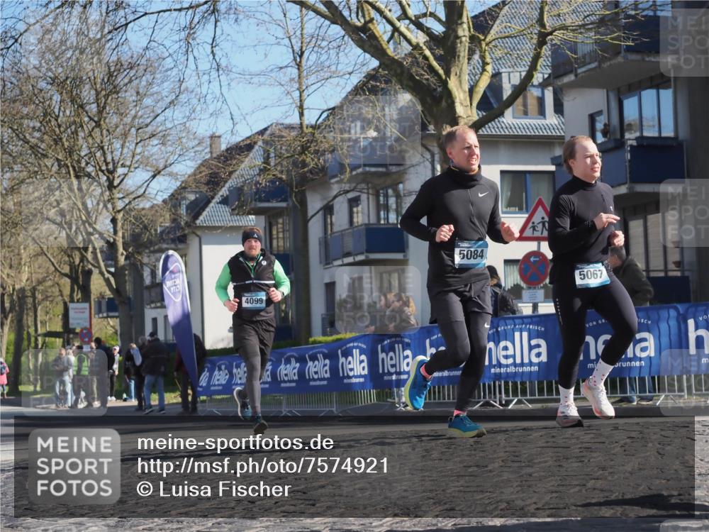 06.04.2025 - 44. Internationalen Wilhelmsburger Insellauf Luisa Fischer http://msf.ph/oto/7574921 06.04.2025 10:36:58 Ziel 5084, 5067, 4099 meine-sportfotos.de