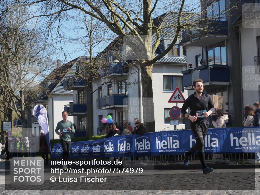 06.04.2025 - 44. Internationalen Wilhelmsburger Insellauf Luisa Fischer http://msf.ph/oto/7574979 06.04.2025 10:42:17 Ziel 4458, 350 meine-sportfotos.de