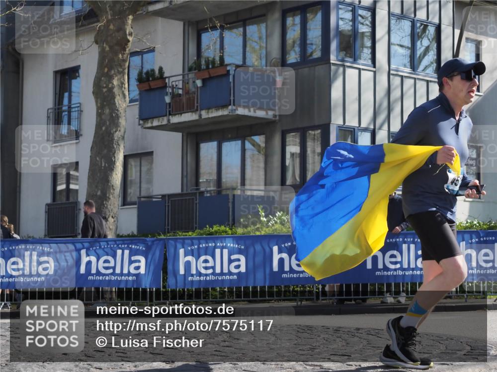 06.04.2025 - 44. Internationalen Wilhelmsburger Insellauf Luisa Fischer http://msf.ph/oto/7575117 06.04.2025 10:37:11 Ziel  meine-sportfotos.de