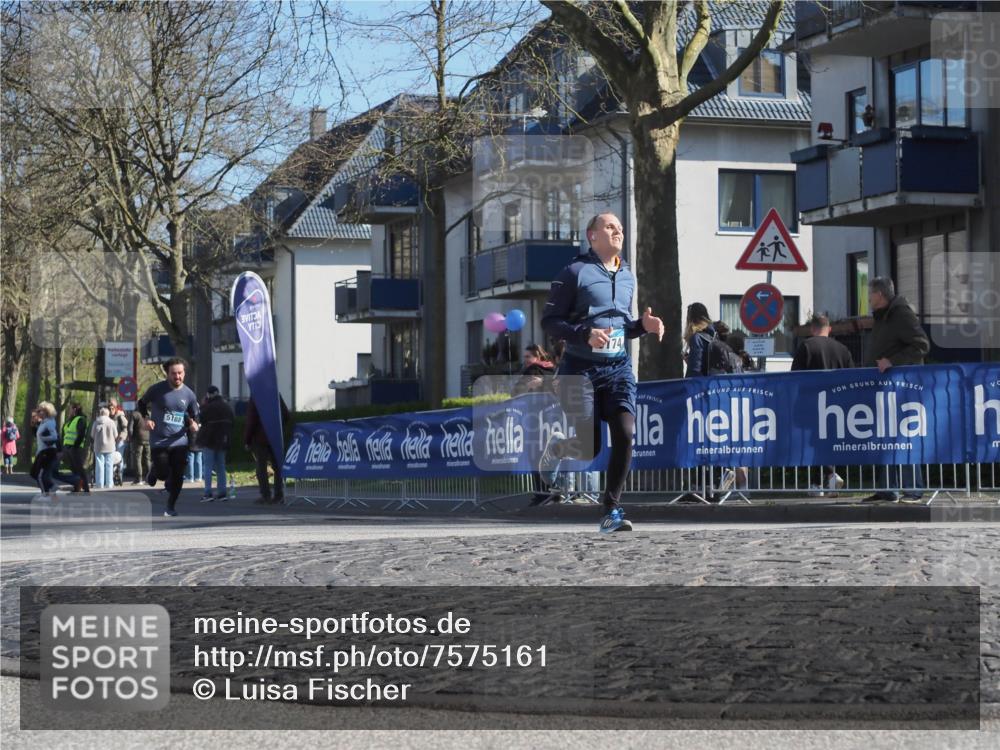 06.04.2025 - 44. Internationalen Wilhelmsburger Insellauf Luisa Fischer http://msf.ph/oto/7575161 06.04.2025 10:37:14 Ziel 5188, 174 meine-sportfotos.de