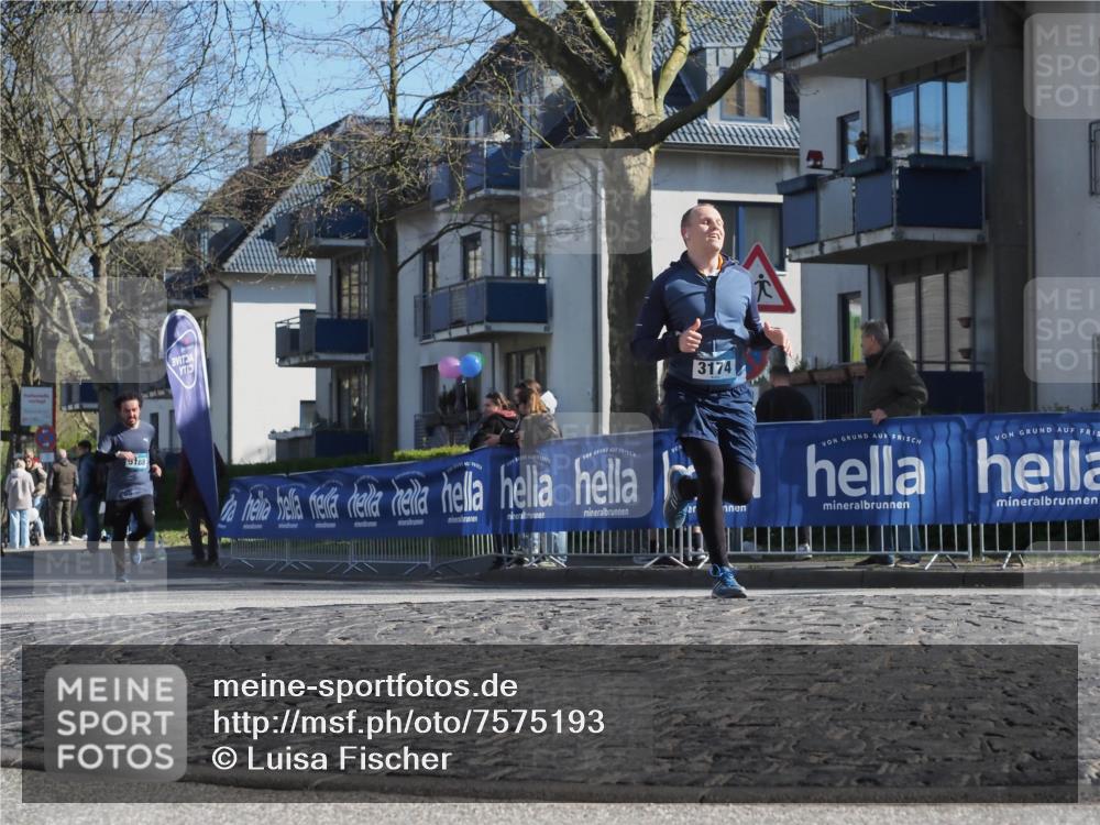 06.04.2025 - 44. Internationalen Wilhelmsburger Insellauf Luisa Fischer http://msf.ph/oto/7575193 06.04.2025 10:37:14 Ziel 188, 3174 meine-sportfotos.de