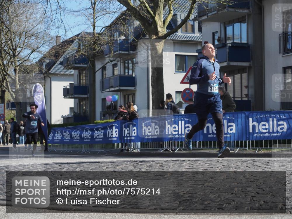 06.04.2025 - 44. Internationalen Wilhelmsburger Insellauf Luisa Fischer http://msf.ph/oto/7575214 06.04.2025 10:37:15 Ziel 3174, 5188 meine-sportfotos.de