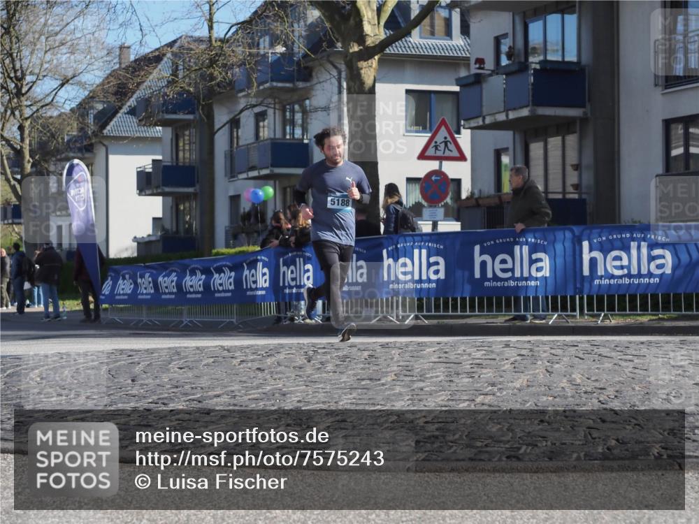 06.04.2025 - 44. Internationalen Wilhelmsburger Insellauf Luisa Fischer http://msf.ph/oto/7575243 06.04.2025 10:37:17 Ziel 5188 meine-sportfotos.de