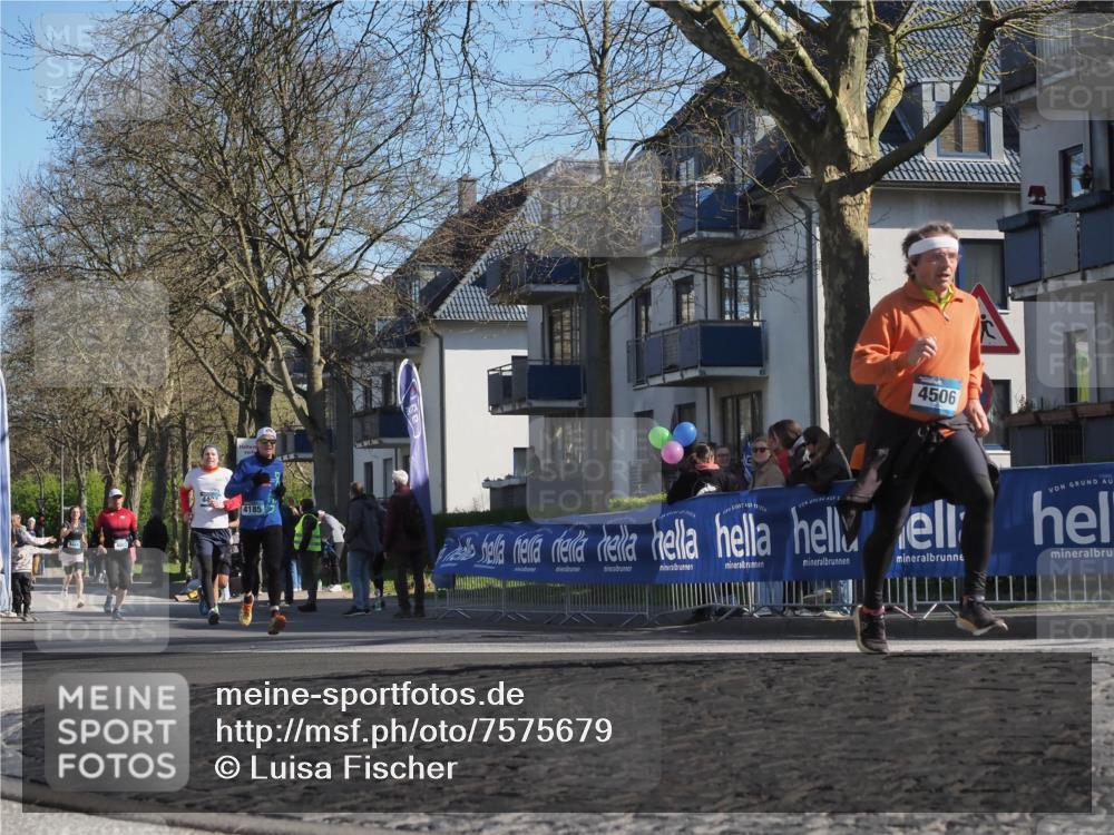06.04.2025 - 44. Internationalen Wilhelmsburger Insellauf Luisa Fischer http://msf.ph/oto/7575679 06.04.2025 10:42:39 Ziel 4506, 4185 meine-sportfotos.de