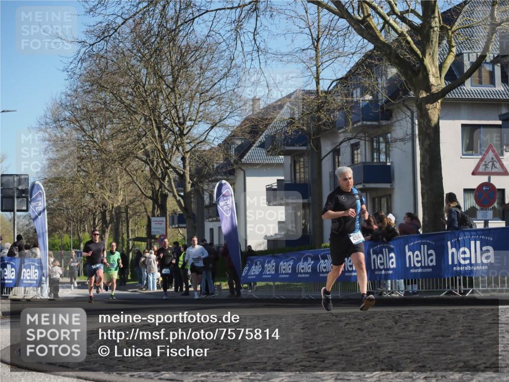 06.04.2025 - 44. Internationalen Wilhelmsburger Insellauf Luisa Fischer http://msf.ph/oto/7575814 06.04.2025 10:37:54 Ziel 3921, 4507 meine-sportfotos.de