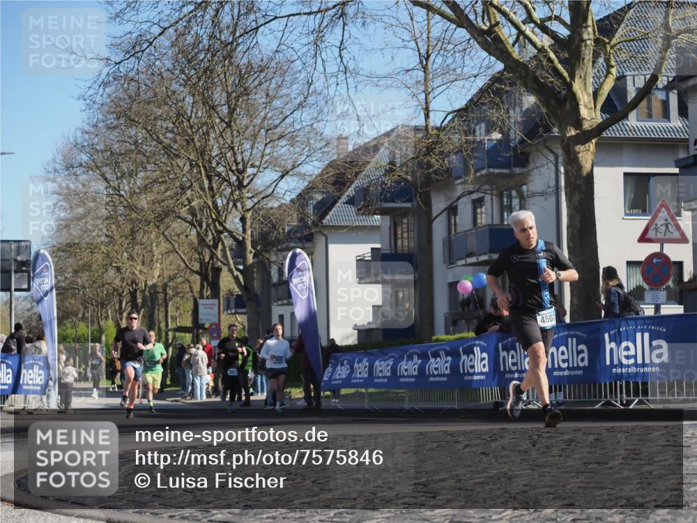 06.04.2025 - 44. Internationalen Wilhelmsburger Insellauf Luisa Fischer http://msf.ph/oto/7575846 06.04.2025 10:37:54 Ziel 4507 meine-sportfotos.de