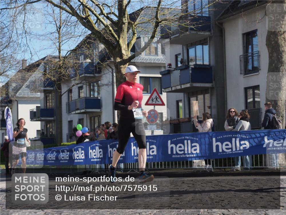 06.04.2025 - 44. Internationalen Wilhelmsburger Insellauf Luisa Fischer http://msf.ph/oto/7575915 06.04.2025 10:42:46 Ziel 400, 3324 meine-sportfotos.de