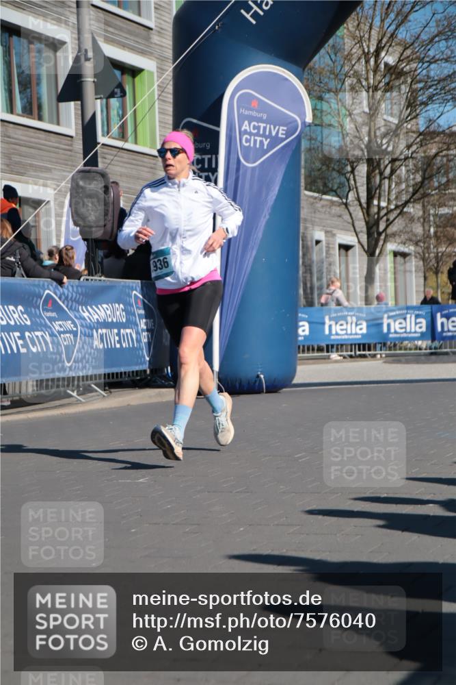 06.04.2025 - 44. Internationalen Wilhelmsburger Insellauf A. Gomolzig http://msf.ph/oto/7576040 06.04.2025 10:35:33 Ziel 3936, 3958, 4216, 4283, 4284, 4603 meine-sportfotos.de