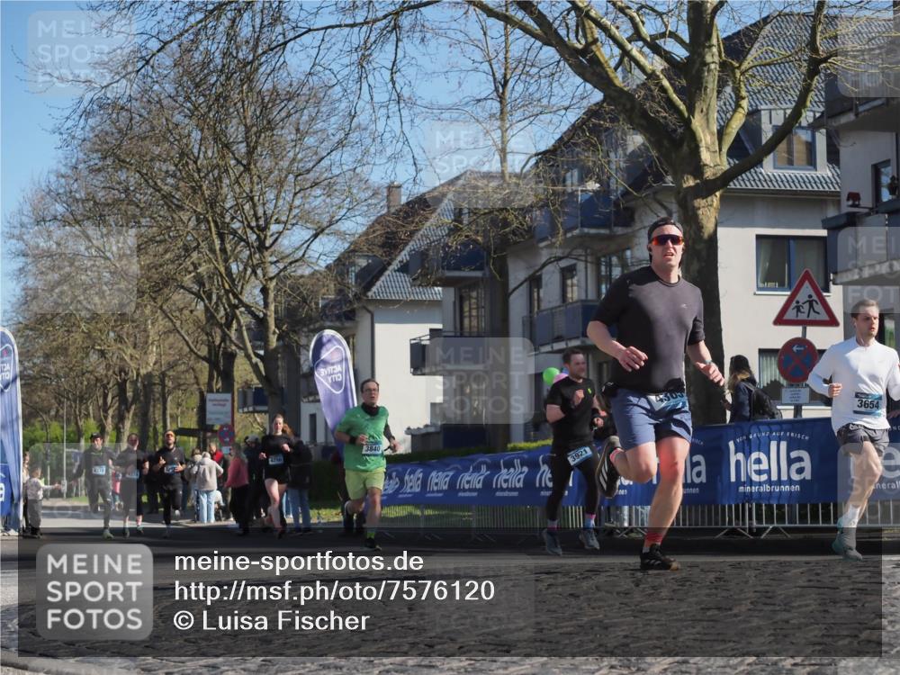 06.04.2025 - 44. Internationalen Wilhelmsburger Insellauf Luisa Fischer http://msf.ph/oto/7576120 06.04.2025 10:37:58 Ziel 4278, 4279, 3, 13, 4290, 3840, 3921, 3654 meine-sportfotos.de