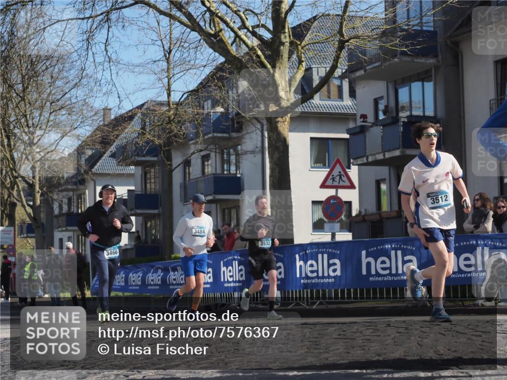 06.04.2025 - 44. Internationalen Wilhelmsburger Insellauf Luisa Fischer http://msf.ph/oto/7576367 06.04.2025 10:42:59 Ziel 3466, 3484, 3532, 3512 meine-sportfotos.de