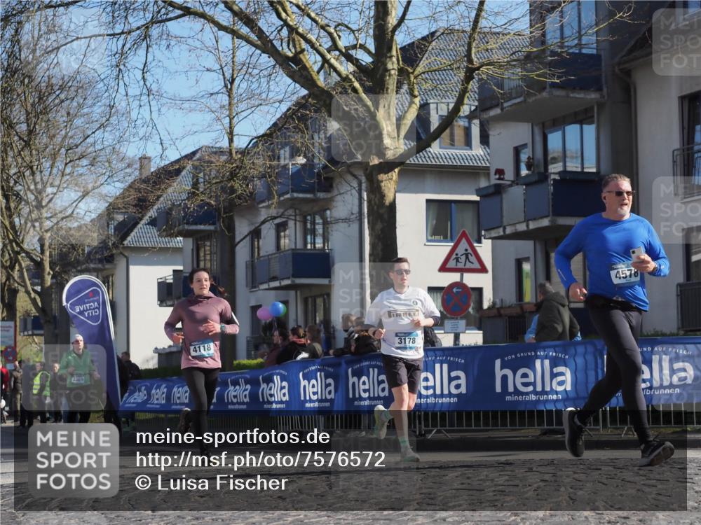 06.04.2025 - 44. Internationalen Wilhelmsburger Insellauf Luisa Fischer http://msf.ph/oto/7576572 06.04.2025 10:38:17 Ziel 3369, 4578, 4118, 3178 meine-sportfotos.de