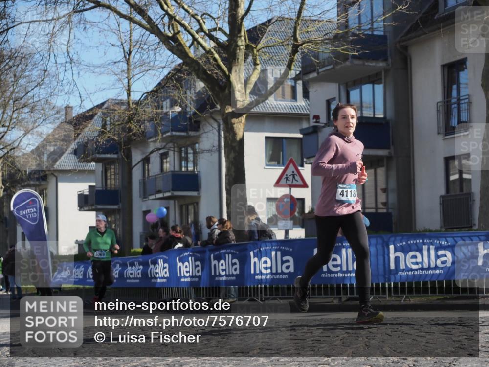 06.04.2025 - 44. Internationalen Wilhelmsburger Insellauf Luisa Fischer http://msf.ph/oto/7576707 06.04.2025 10:38:18 Ziel 4118, 3369 meine-sportfotos.de