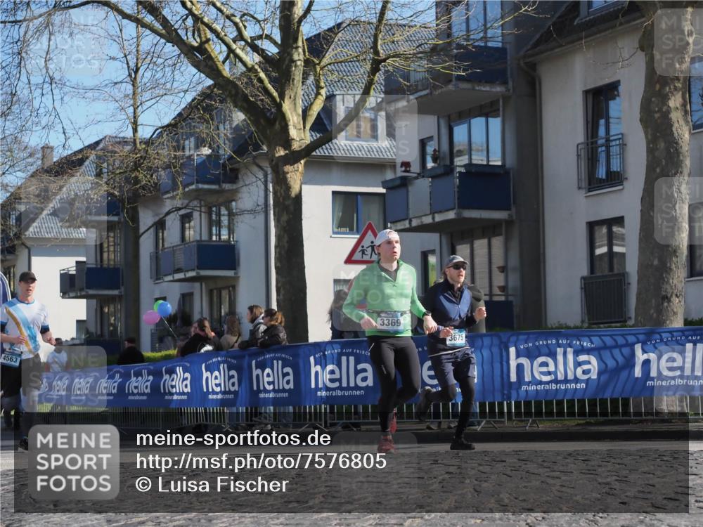 06.04.2025 - 44. Internationalen Wilhelmsburger Insellauf Luisa Fischer http://msf.ph/oto/7576805 06.04.2025 10:38:21 Ziel 4563, 3369, 3675 meine-sportfotos.de