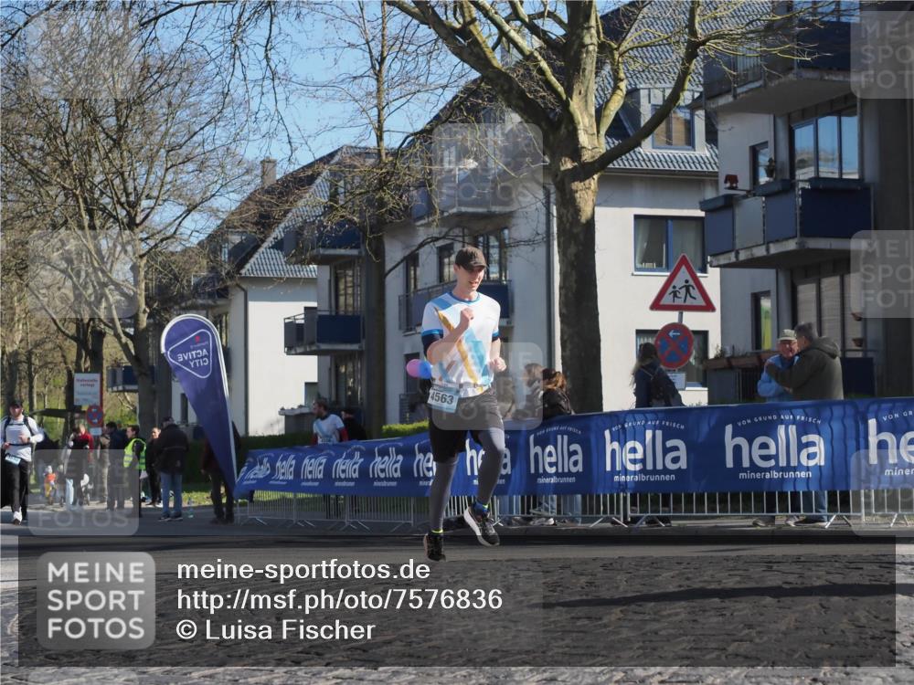 06.04.2025 - 44. Internationalen Wilhelmsburger Insellauf Luisa Fischer http://msf.ph/oto/7576836 06.04.2025 10:38:22 Ziel 4563 meine-sportfotos.de