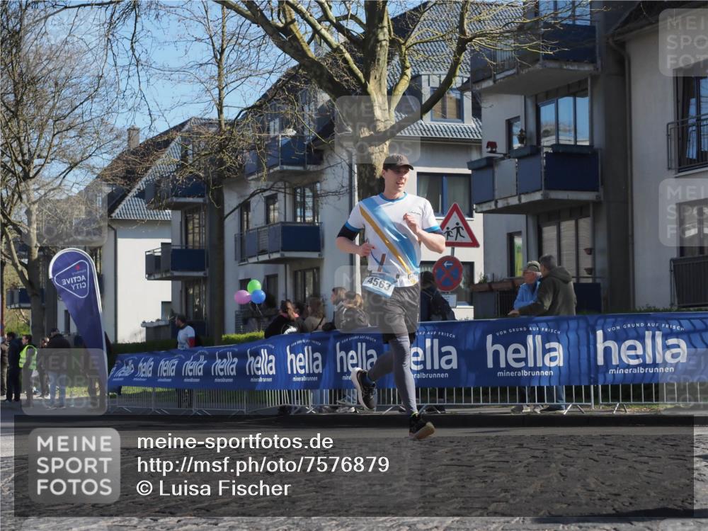 06.04.2025 - 44. Internationalen Wilhelmsburger Insellauf Luisa Fischer http://msf.ph/oto/7576879 06.04.2025 10:38:22 Ziel 4563 meine-sportfotos.de