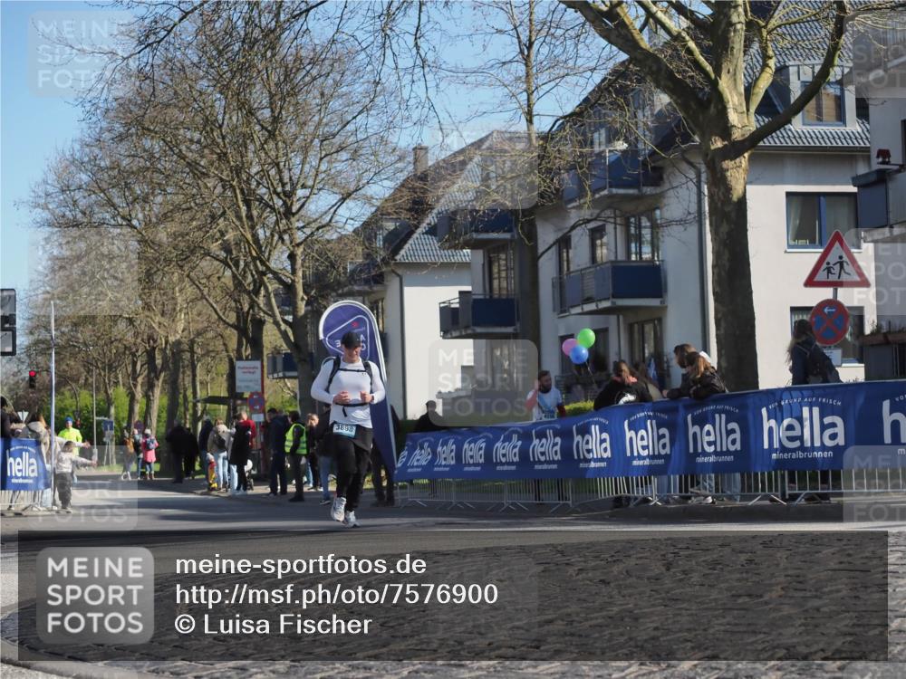 06.04.2025 - 44. Internationalen Wilhelmsburger Insellauf Luisa Fischer http://msf.ph/oto/7576900 06.04.2025 10:38:25 Ziel 3898 meine-sportfotos.de