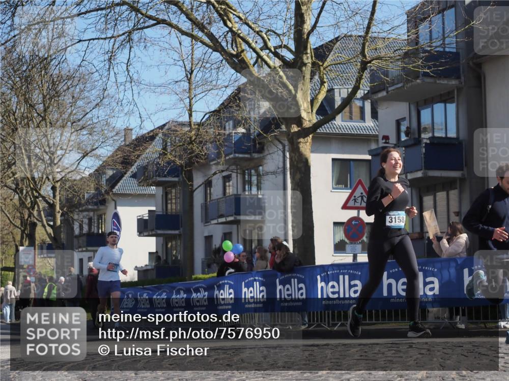 06.04.2025 - 44. Internationalen Wilhelmsburger Insellauf Luisa Fischer http://msf.ph/oto/7576950 06.04.2025 10:43:15 Ziel 3158 meine-sportfotos.de