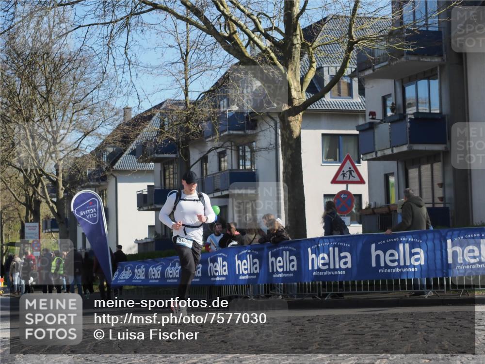 06.04.2025 - 44. Internationalen Wilhelmsburger Insellauf Luisa Fischer http://msf.ph/oto/7577030 06.04.2025 10:38:27 Ziel 3898 meine-sportfotos.de