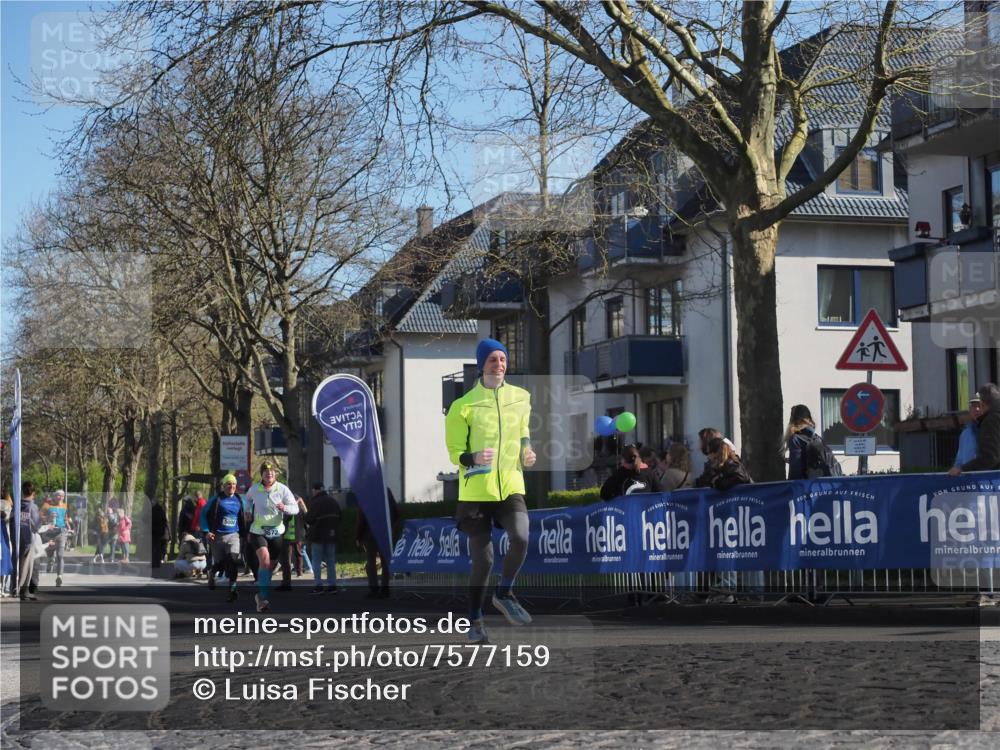 06.04.2025 - 44. Internationalen Wilhelmsburger Insellauf Luisa Fischer http://msf.ph/oto/7577159 06.04.2025 10:38:35 Ziel  meine-sportfotos.de