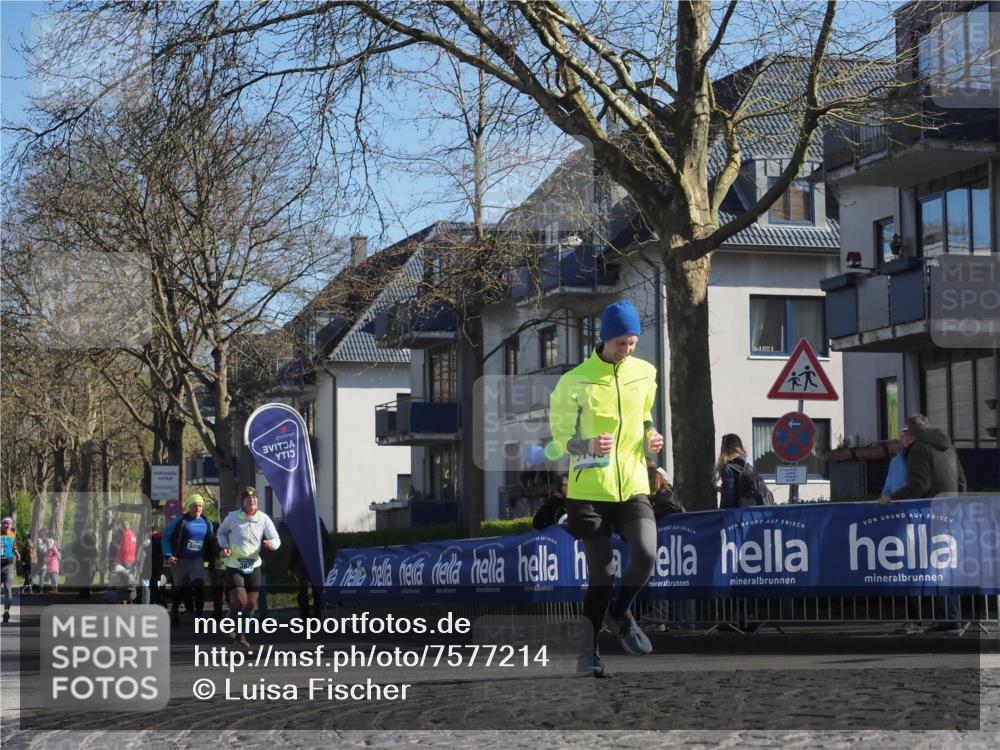06.04.2025 - 44. Internationalen Wilhelmsburger Insellauf Luisa Fischer http://msf.ph/oto/7577214 06.04.2025 10:38:36 Ziel  meine-sportfotos.de