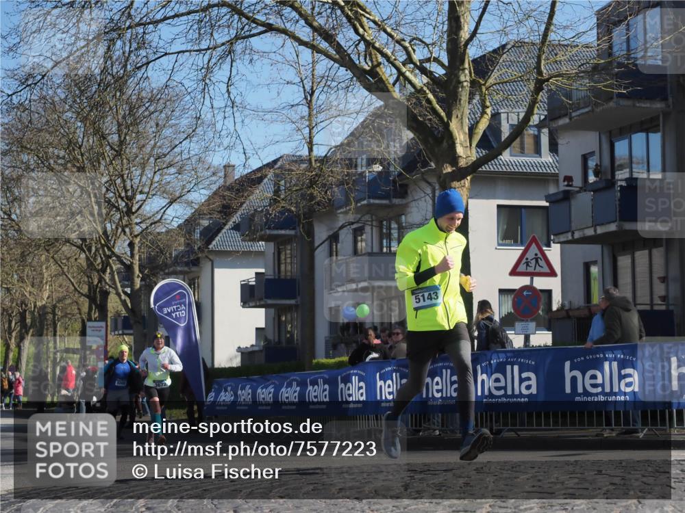 06.04.2025 - 44. Internationalen Wilhelmsburger Insellauf Luisa Fischer http://msf.ph/oto/7577223 06.04.2025 10:38:36 Ziel 5008, 3672, 5143 meine-sportfotos.de