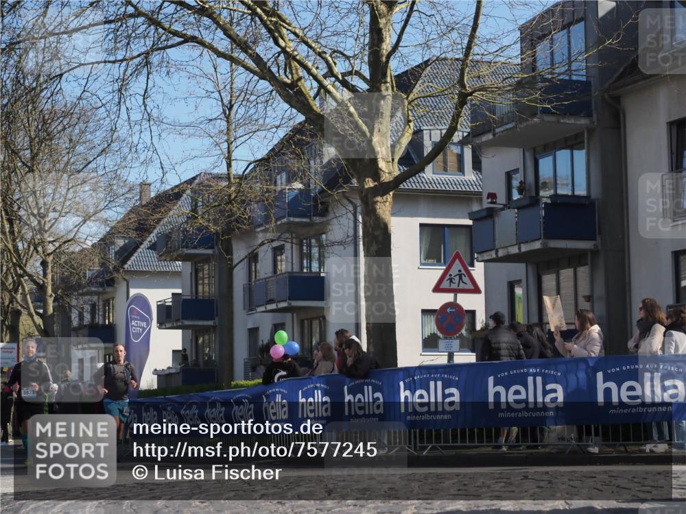 06.04.2025 - 44. Internationalen Wilhelmsburger Insellauf Luisa Fischer http://msf.ph/oto/7577245 06.04.2025 10:43:21 Ziel 3821 meine-sportfotos.de