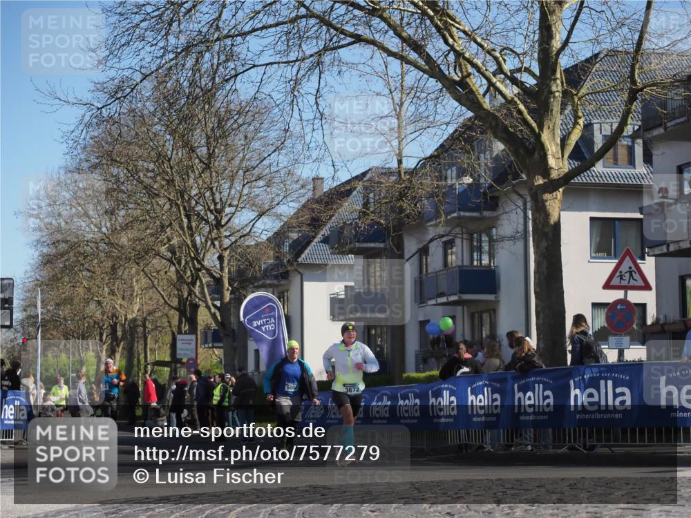 06.04.2025 - 44. Internationalen Wilhelmsburger Insellauf Luisa Fischer http://msf.ph/oto/7577279 06.04.2025 10:38:38 Ziel 2, 500, 3672 meine-sportfotos.de
