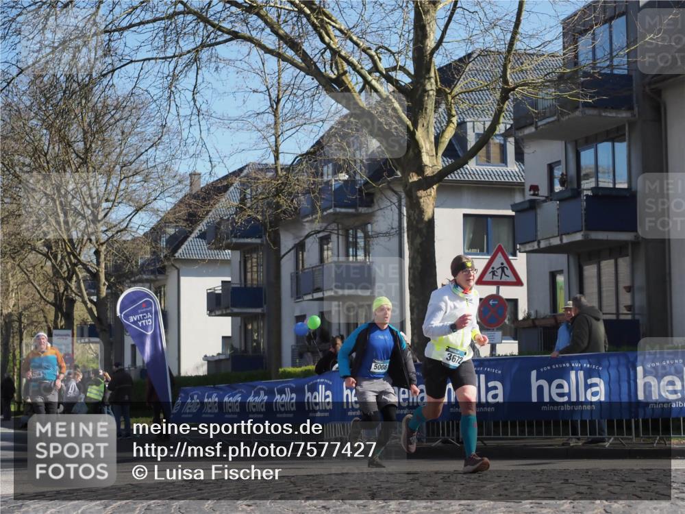 06.04.2025 - 44. Internationalen Wilhelmsburger Insellauf Luisa Fischer http://msf.ph/oto/7577427 06.04.2025 10:38:39 Ziel 5008, 3672 meine-sportfotos.de