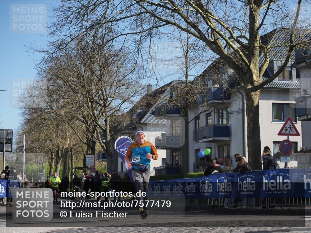 06.04.2025 - 44. Internationalen Wilhelmsburger Insellauf Luisa Fischer http://msf.ph/oto/7577479 06.04.2025 10:38:41 Ziel 4246 meine-sportfotos.de