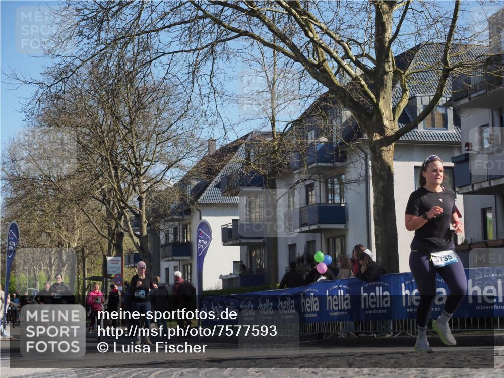 06.04.2025 - 44. Internationalen Wilhelmsburger Insellauf Luisa Fischer http://msf.ph/oto/7577593 06.04.2025 10:43:27 Ziel 4536, 3735 meine-sportfotos.de
