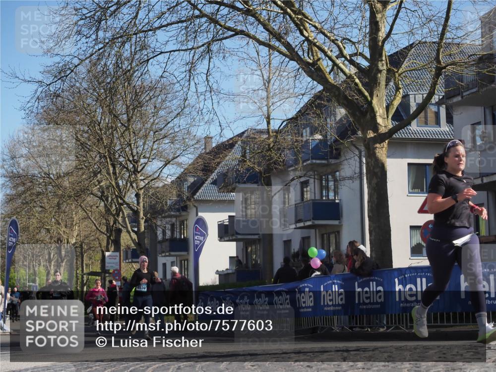 06.04.2025 - 44. Internationalen Wilhelmsburger Insellauf Luisa Fischer http://msf.ph/oto/7577603 06.04.2025 10:43:28 Ziel 4536 meine-sportfotos.de
