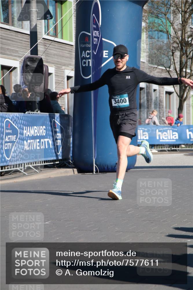 06.04.2025 - 44. Internationalen Wilhelmsburger Insellauf A. Gomolzig http://msf.ph/oto/7577611 06.04.2025 10:30:39 Ziel 3400, 3727, 3742, 4189, 4370, 4419, 4459, 4471, 4472 meine-sportfotos.de