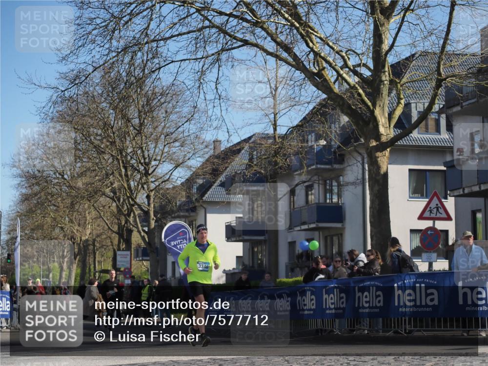 06.04.2025 - 44. Internationalen Wilhelmsburger Insellauf Luisa Fischer http://msf.ph/oto/7577712 06.04.2025 10:38:48 Ziel 3346 meine-sportfotos.de