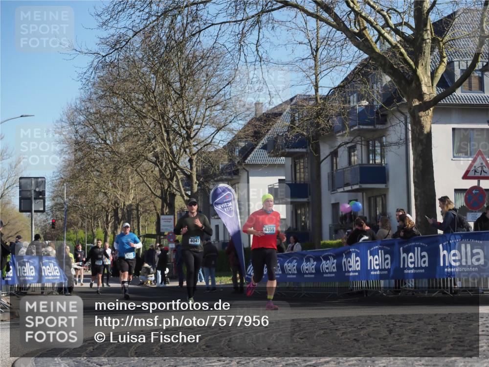 06.04.2025 - 44. Internationalen Wilhelmsburger Insellauf Luisa Fischer http://msf.ph/oto/7577956 06.04.2025 10:38:56 Ziel 3350, 4337, 4047, 4359 meine-sportfotos.de