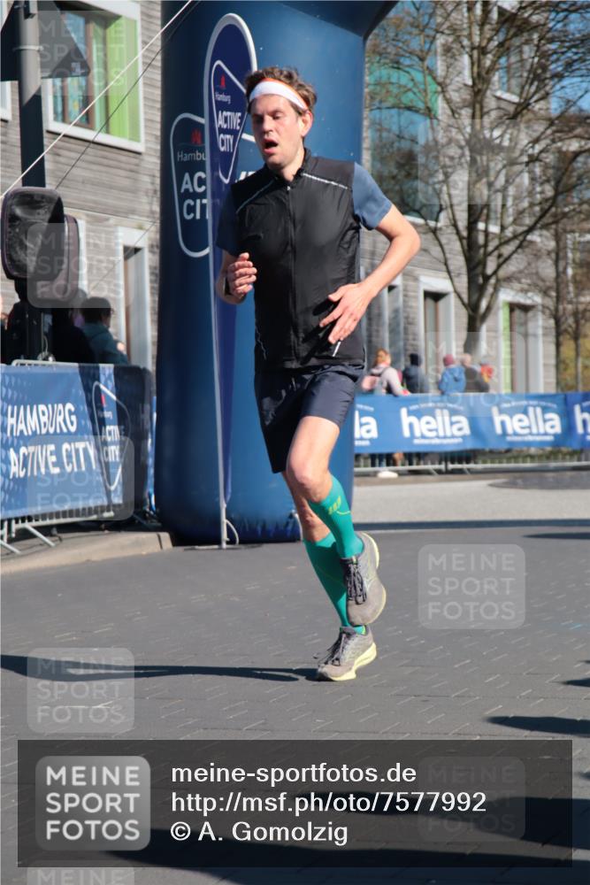 06.04.2025 - 44. Internationalen Wilhelmsburger Insellauf A. Gomolzig http://msf.ph/oto/7577992 06.04.2025 10:29:45 Ziel 3453, 3615, 3795, 3808, 4044, 4121, 4238, 5108 meine-sportfotos.de