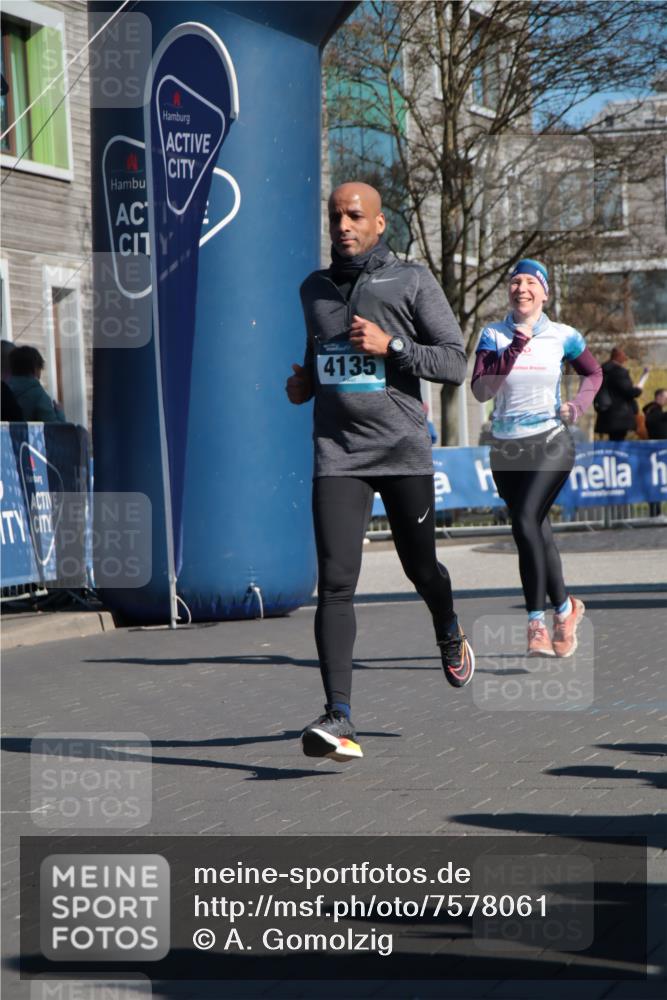 06.04.2025 - 44. Internationalen Wilhelmsburger Insellauf A. Gomolzig http://msf.ph/oto/7578061 06.04.2025 10:29:31 Ziel 3588, 3793, 4102, 4135, 4272, 4347 meine-sportfotos.de