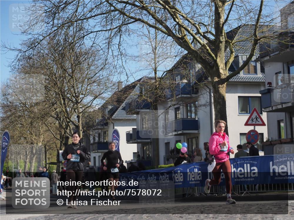 06.04.2025 - 44. Internationalen Wilhelmsburger Insellauf Luisa Fischer http://msf.ph/oto/7578072 06.04.2025 10:43:33 Ziel 3380, 476, 4502 meine-sportfotos.de
