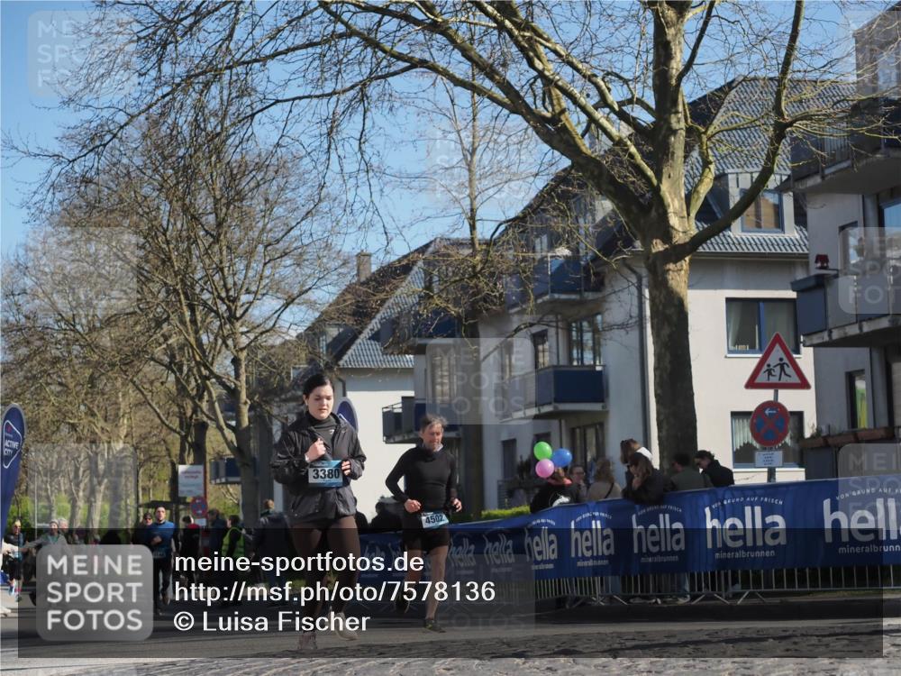 06.04.2025 - 44. Internationalen Wilhelmsburger Insellauf Luisa Fischer http://msf.ph/oto/7578136 06.04.2025 10:43:34 Ziel 4144, 3380, 4502 meine-sportfotos.de