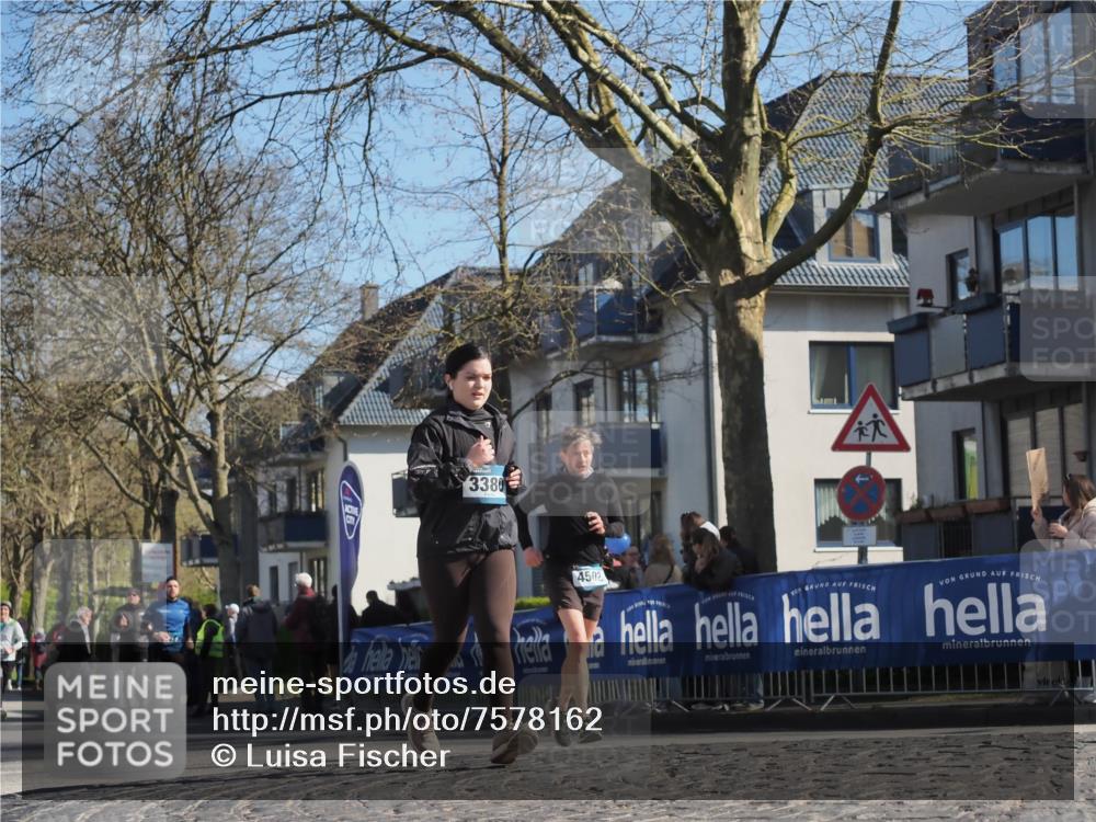 06.04.2025 - 44. Internationalen Wilhelmsburger Insellauf Luisa Fischer http://msf.ph/oto/7578162 06.04.2025 10:43:35 Ziel 3380, 4502 meine-sportfotos.de