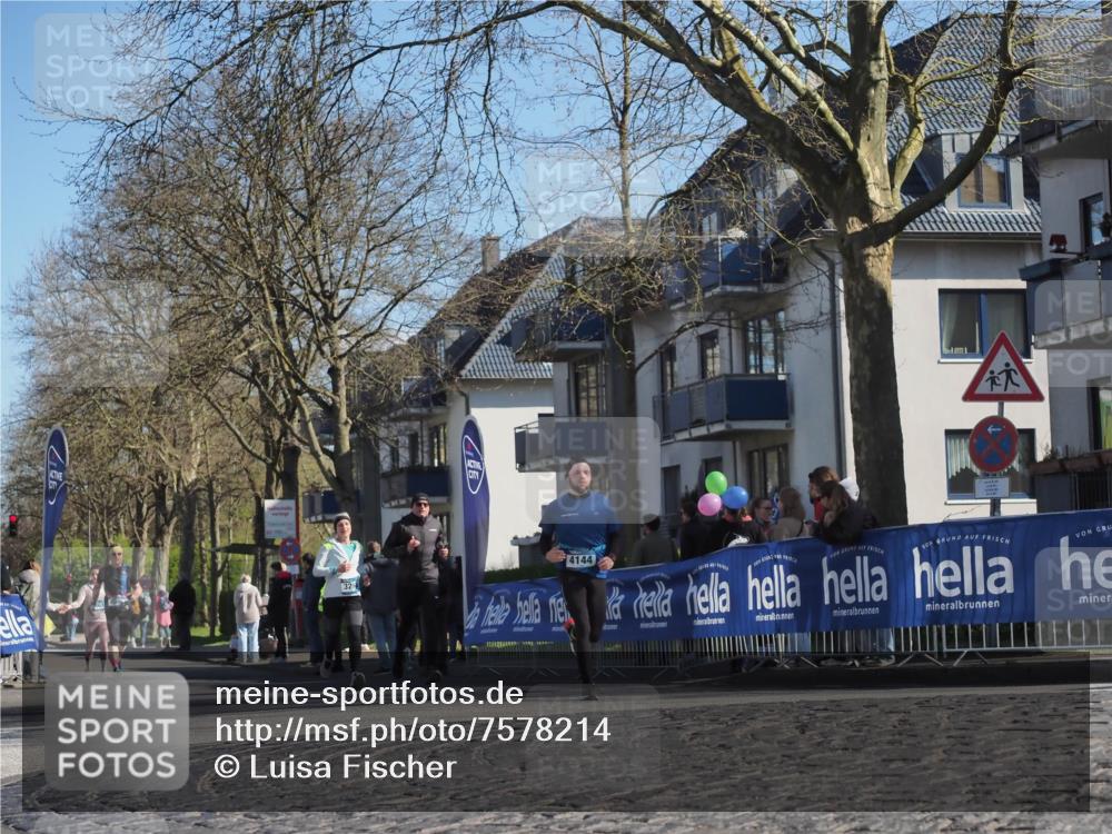 06.04.2025 - 44. Internationalen Wilhelmsburger Insellauf Luisa Fischer http://msf.ph/oto/7578214 06.04.2025 10:43:38 Ziel 325, 4144 meine-sportfotos.de