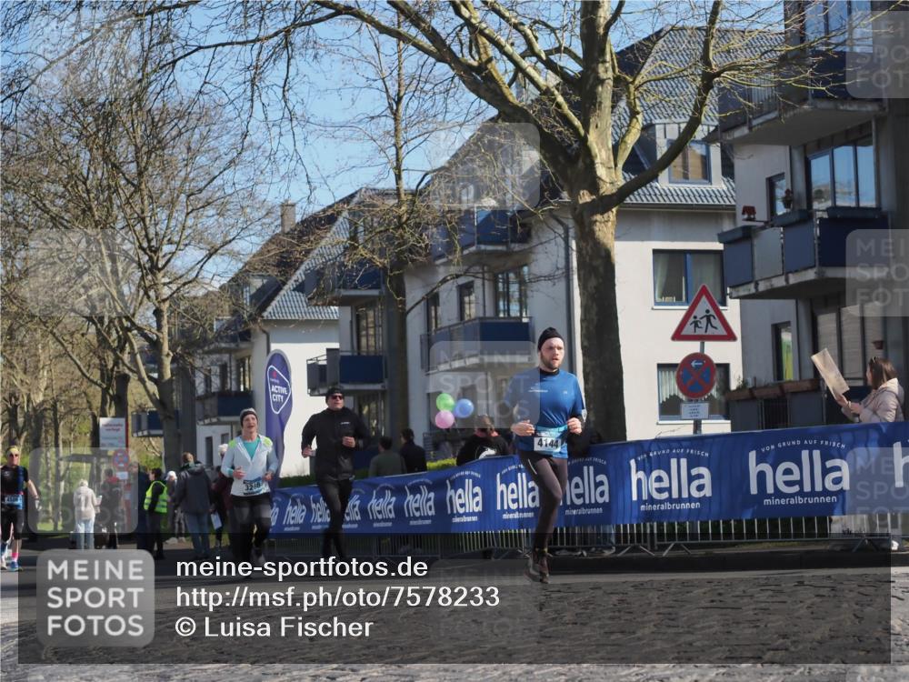 06.04.2025 - 44. Internationalen Wilhelmsburger Insellauf Luisa Fischer http://msf.ph/oto/7578233 06.04.2025 10:43:39 Ziel 3268, 4144 meine-sportfotos.de